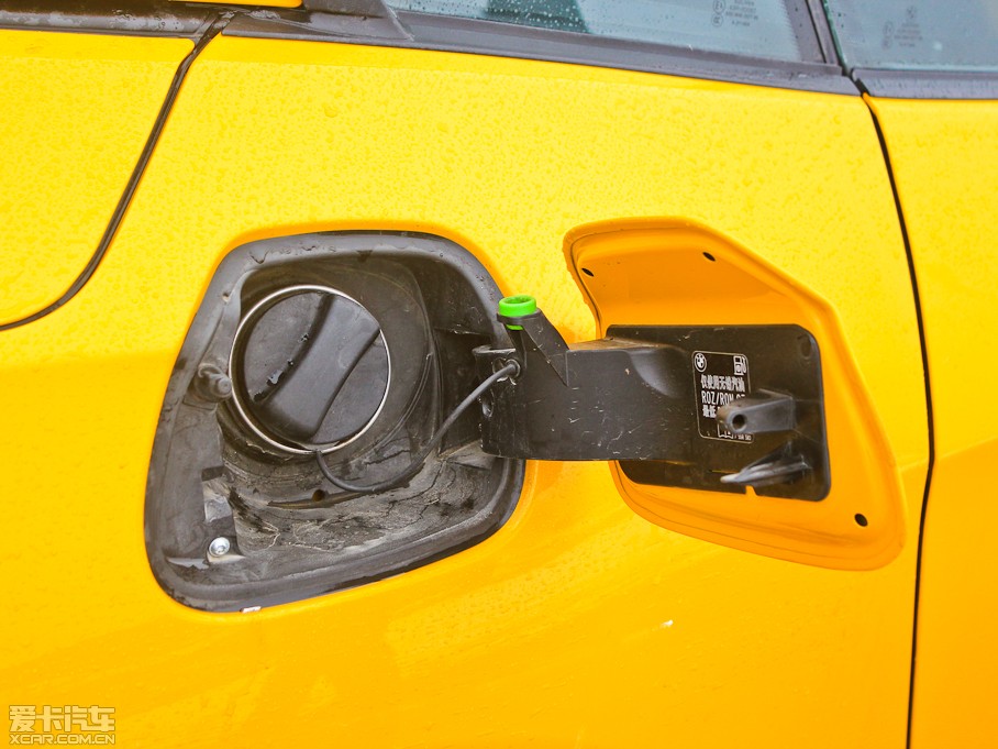 2011��RZ4 sDrive35is ����O�°�