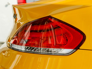 2011sDrive35is O° (x)(ji)^