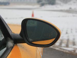 2011sDrive35is O° ^