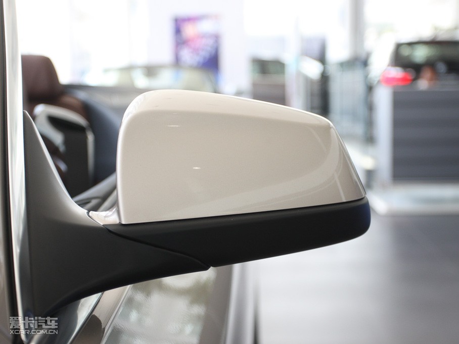 2011R6ϵ 640i I܇