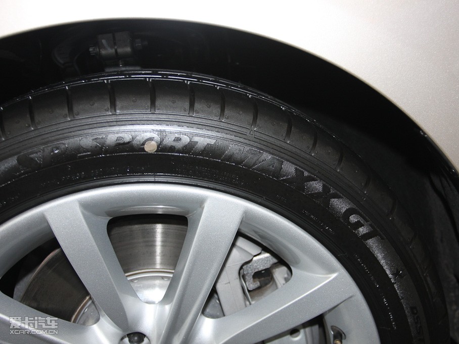 2011R6ϵ 640i I܇