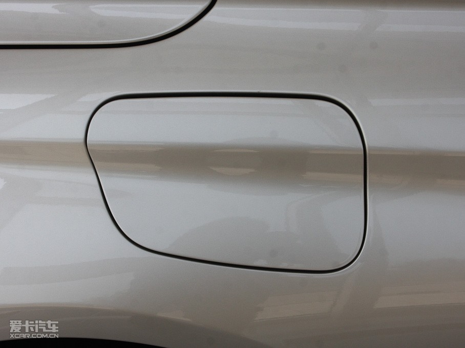 2011R6ϵ 640i I܇