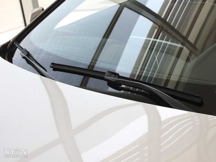 2011R6ϵ 640i I܇