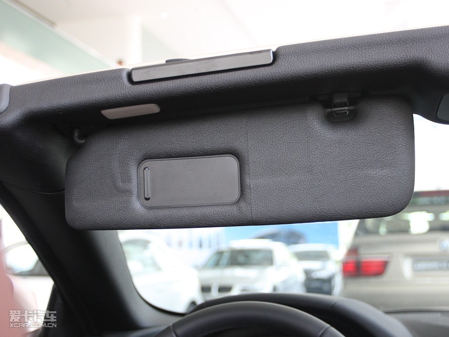 2011R6ϵ 640i I܇