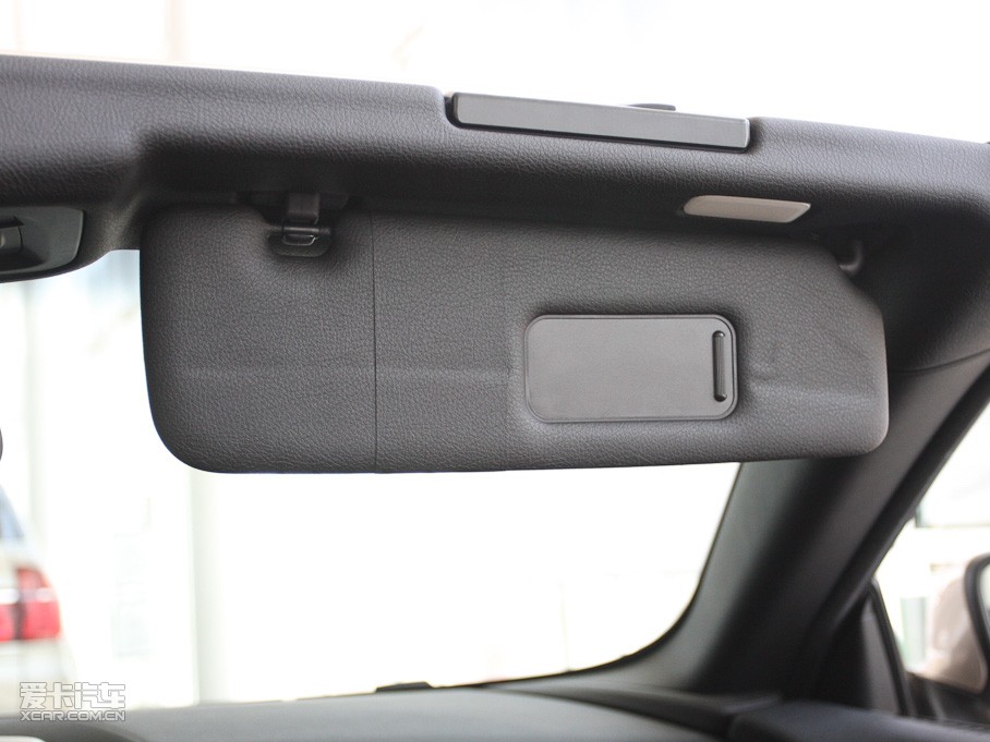 2011R6ϵ 640i I܇