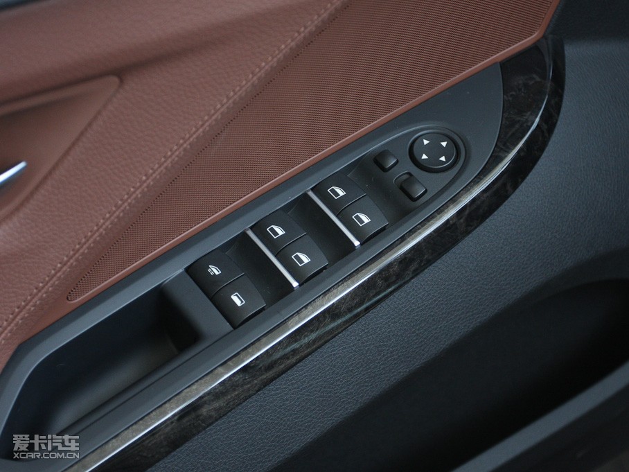 2011R6ϵ 640i I܇