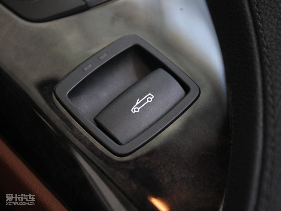 2011R6ϵ 640i I܇