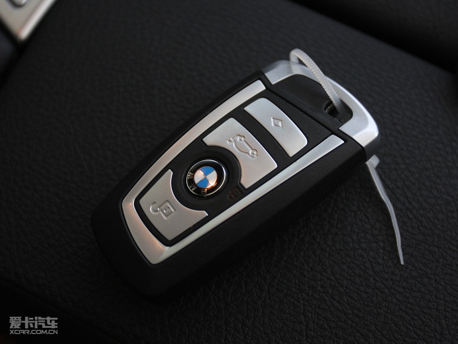 2011R6ϵ 640i I܇