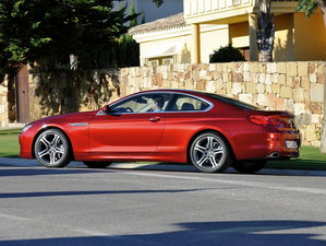 2012款650i xDrive 整体外观