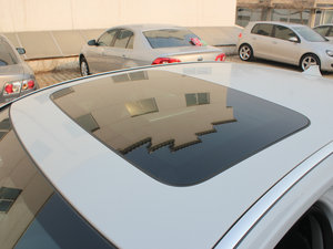 2009款730Li 豪华版 车顶