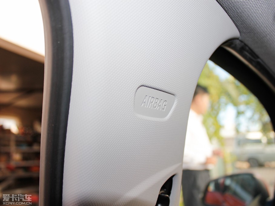 2012R1ϵɎ 118i IȰ