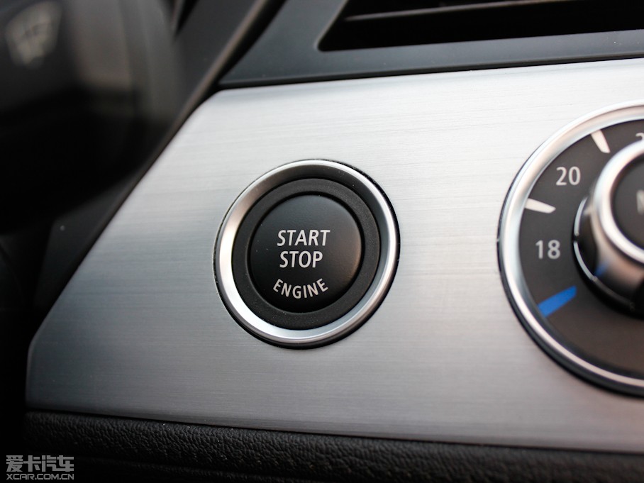 2012RZ4 sDrive28i IȰ