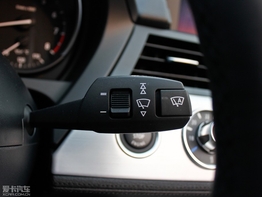 2012RZ4 sDrive28i IȰ