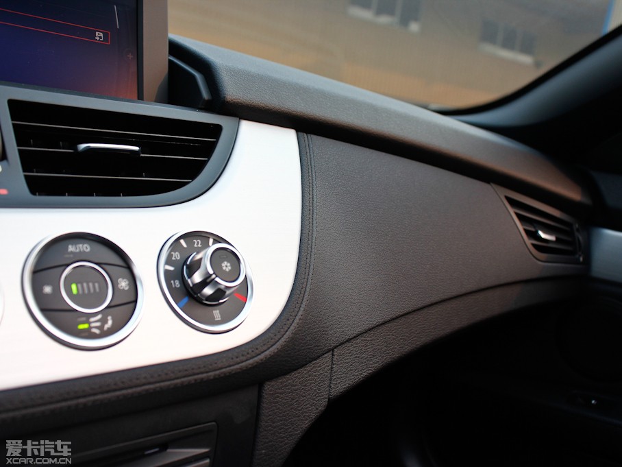 2012RZ4 sDrive28i IȰ