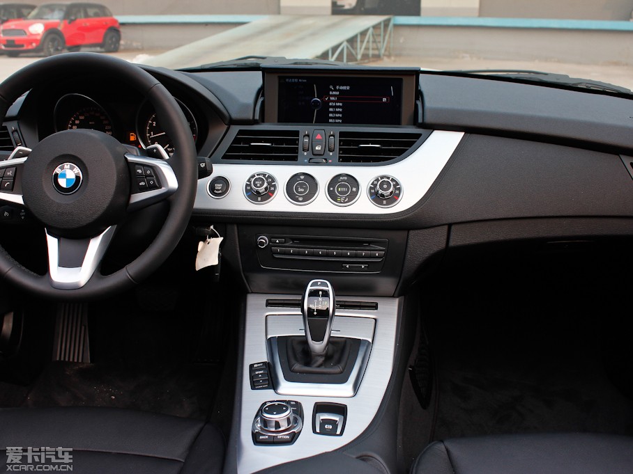 2012RZ4 sDrive28i I(lng)Ȱ