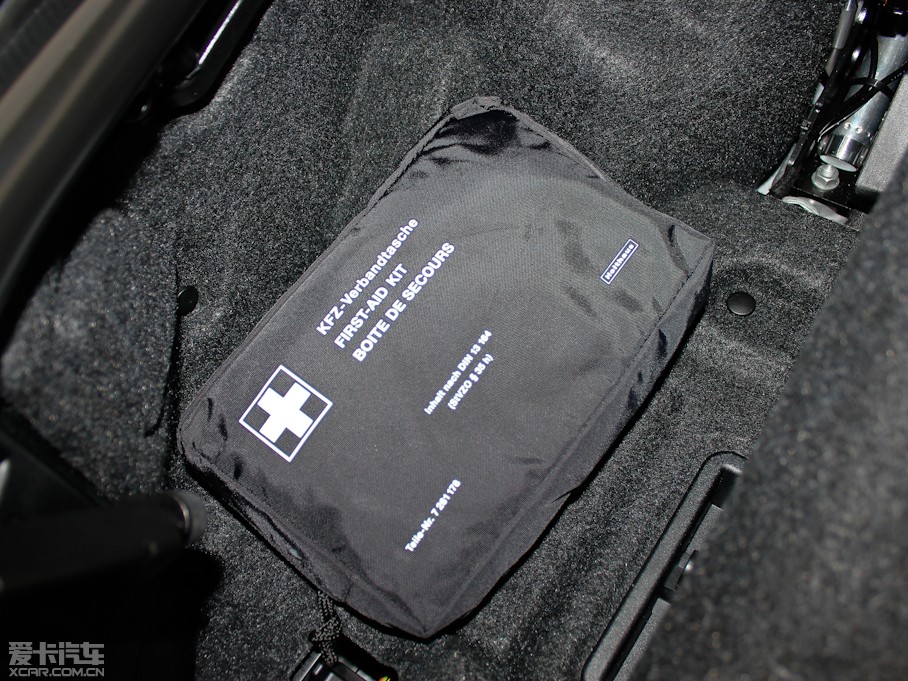 2012RZ4 sDrive28i IȰ