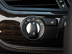 2012sDrive20i ʮ п؅^(q)