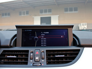 2012sDrive28i IȰ п_@ʾ