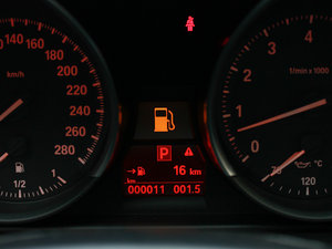 2012sDrive28i IȰ п؅^