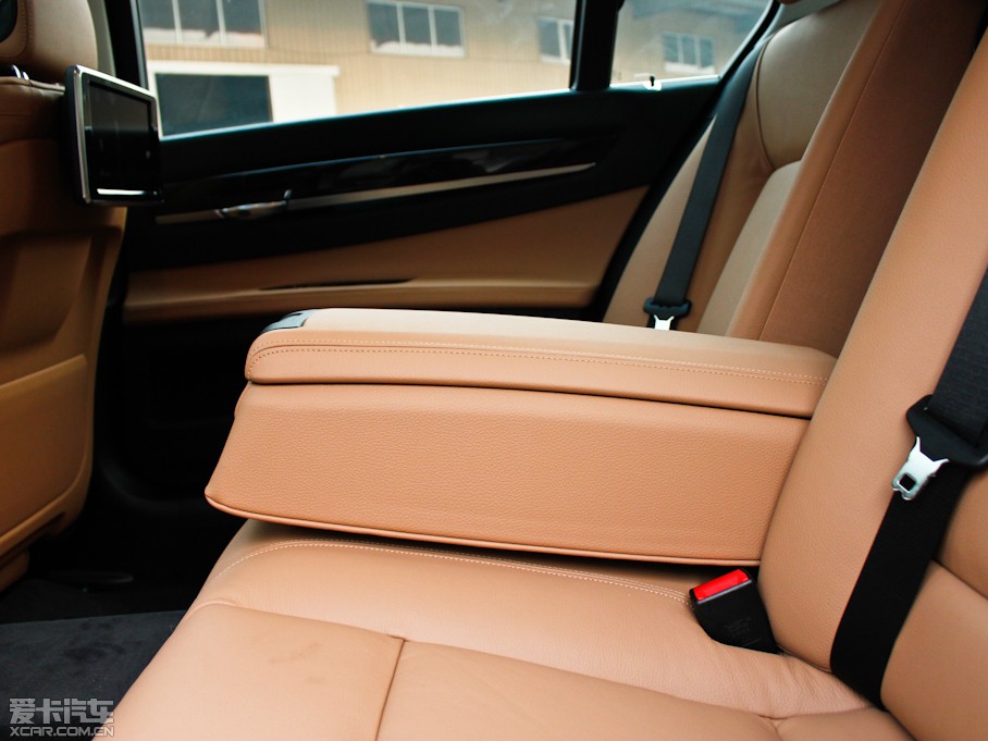 20137ϵ 730Li 