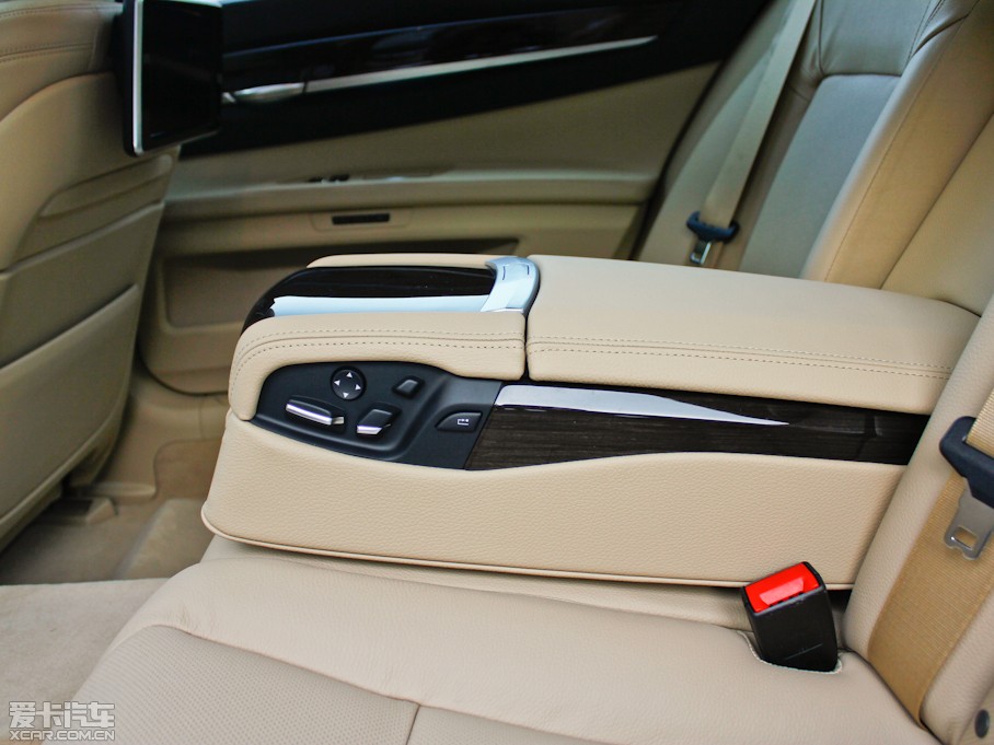 2013R7ϵ 740Li xDrive