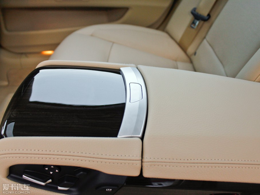 2013R7ϵ 740Li xDrive