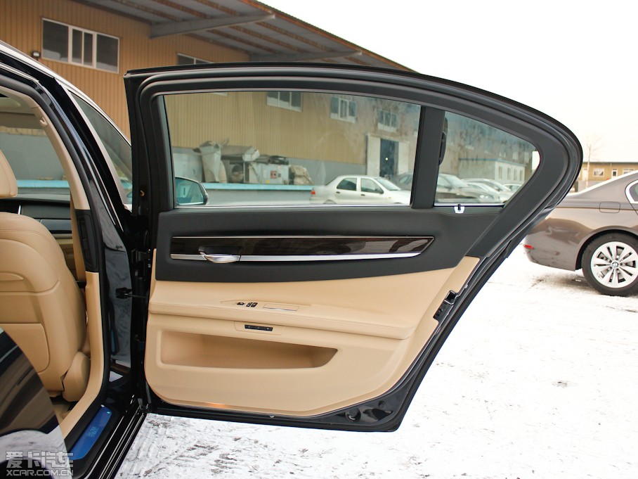 2013R7ϵ 740Li xDrive