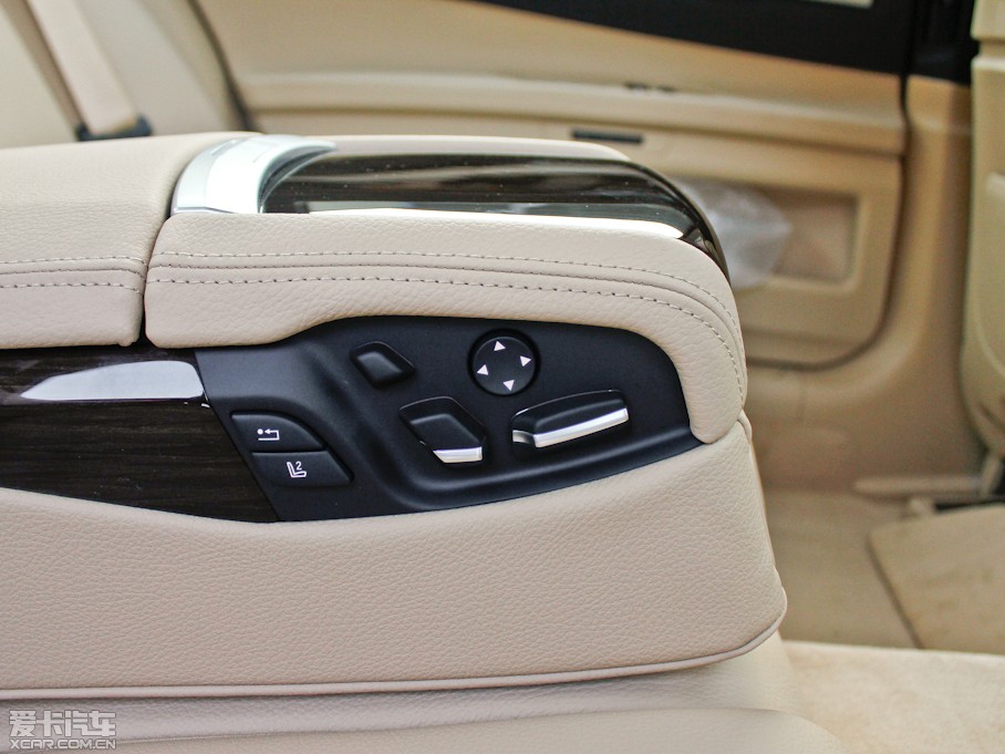 2013R7ϵ 740Li xDrive