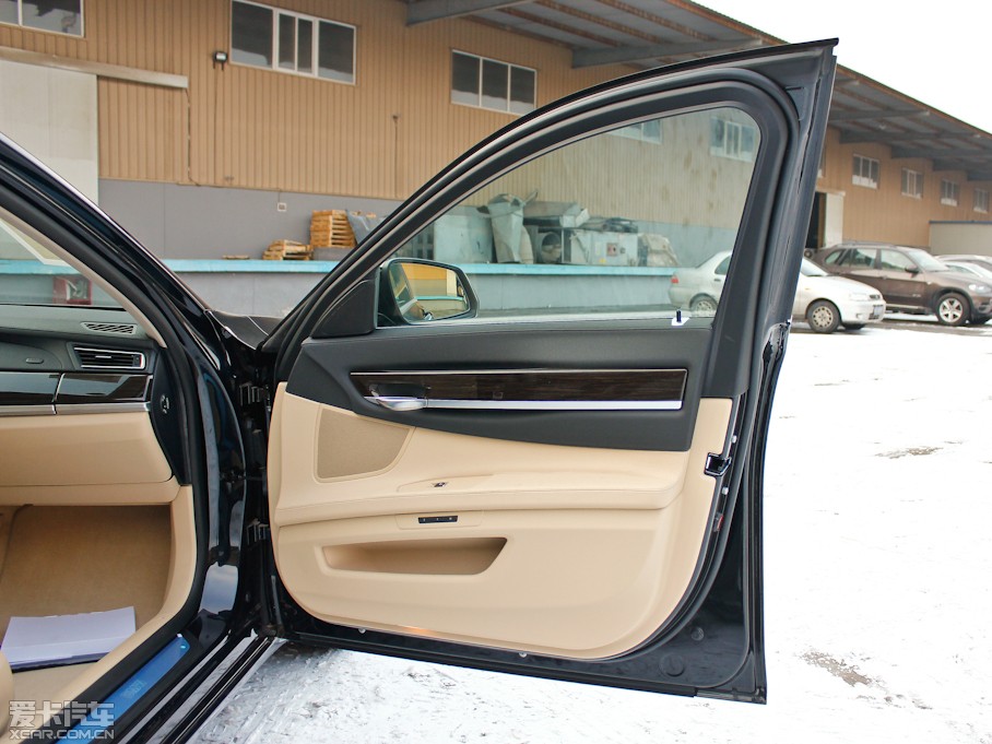 2013R7ϵ 740Li xDrive