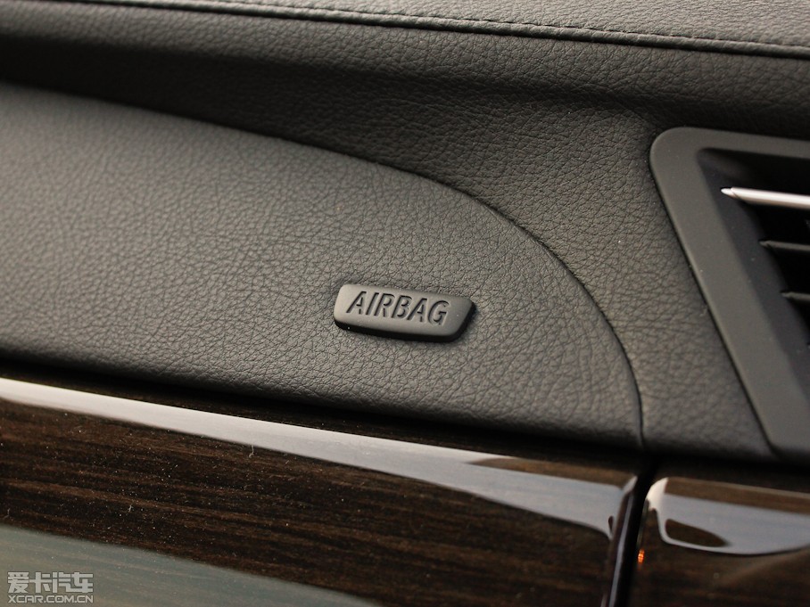 2013R7ϵ 740Li xDrive