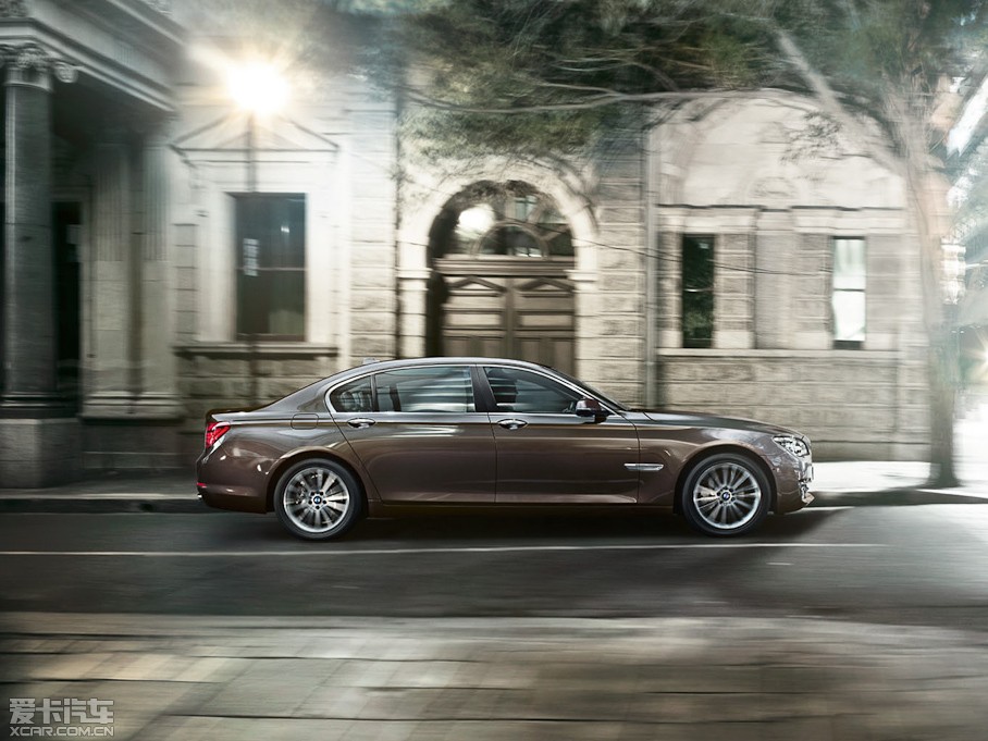 2013R7ϵ 750Li xDrive