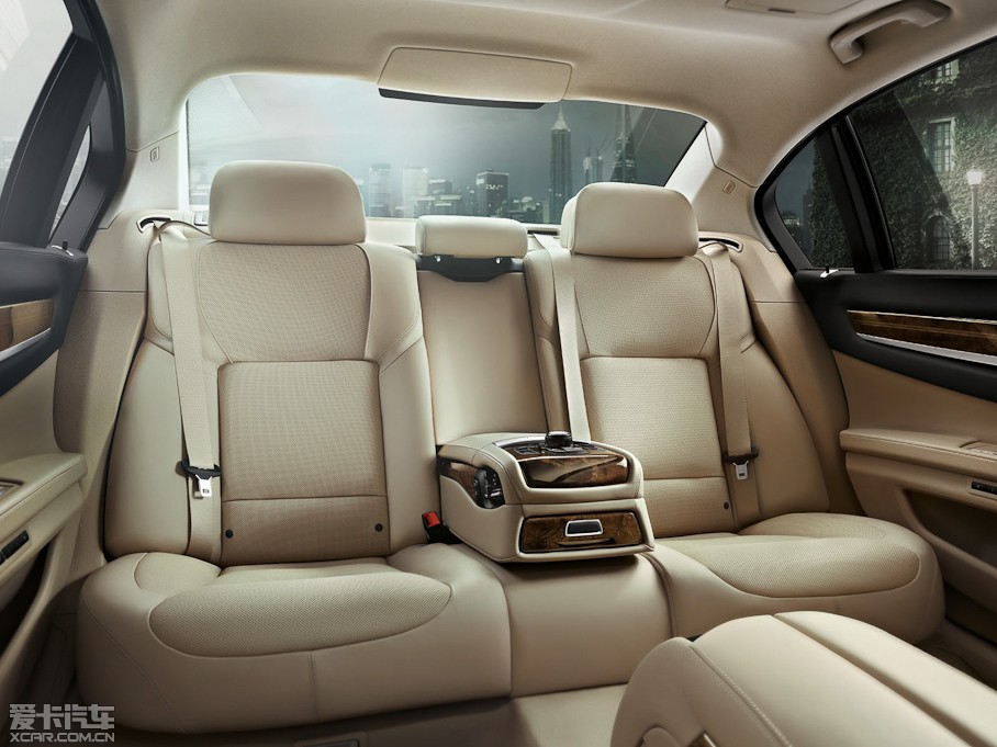 2013R7ϵ 750Li xDrive