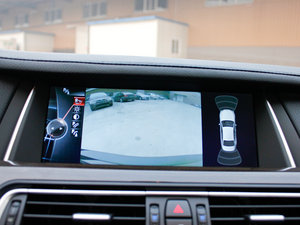 2013款730Li 领先型 中控区