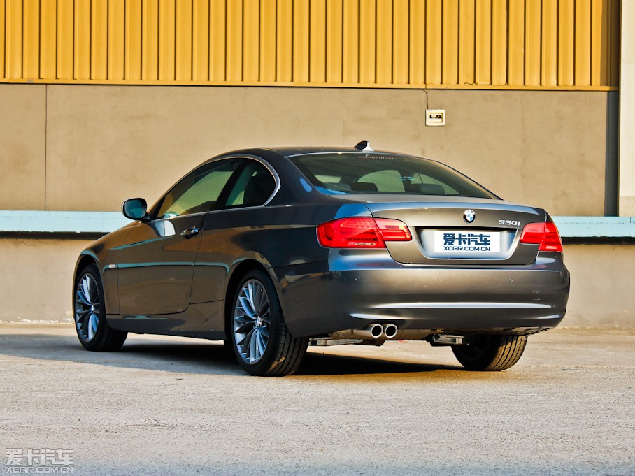 2011R3ϵpT 330i pTI܇