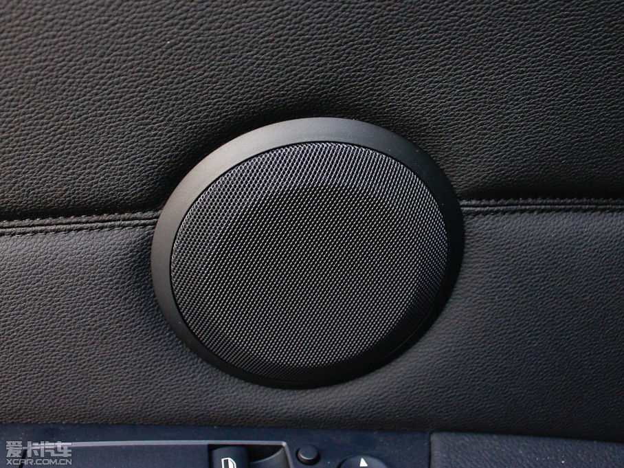 2011R3ϵpT 330i pTI܇