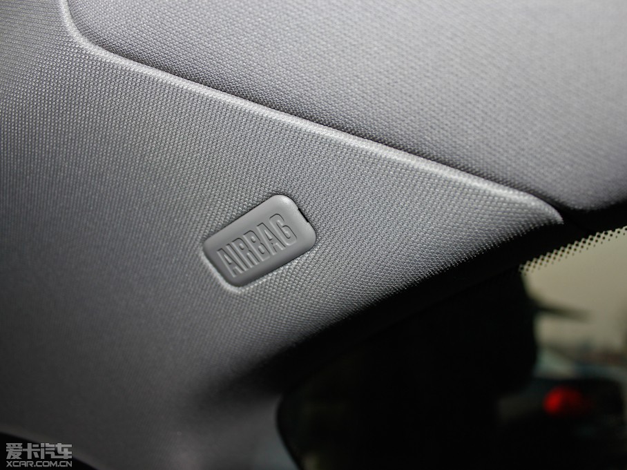 2011R3ϵpT 330i pTI܇