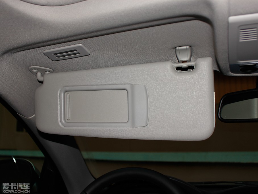 2011R3ϵpT 330i pTI܇