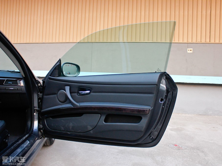 2011R3ϵpT 330i pTI܇