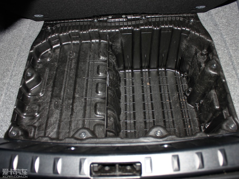 2011R3ϵpT 330i pTI܇