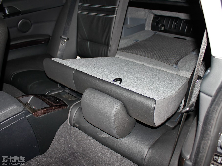 2011R3ϵpT 330i pTI܇