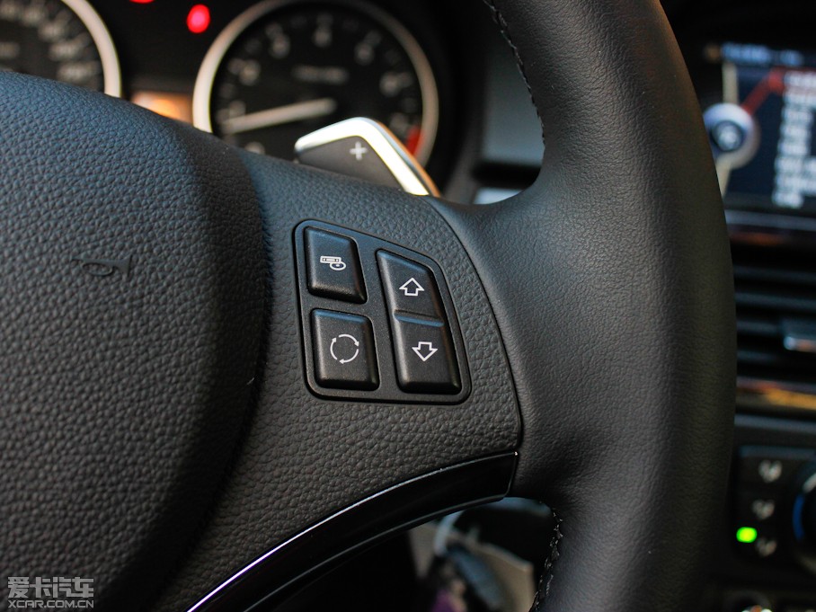 2011R3ϵpT 330i pTI܇