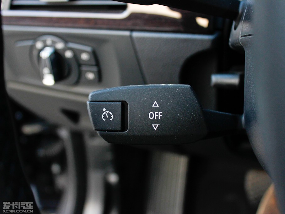 2011R3ϵpT 330i pTI܇