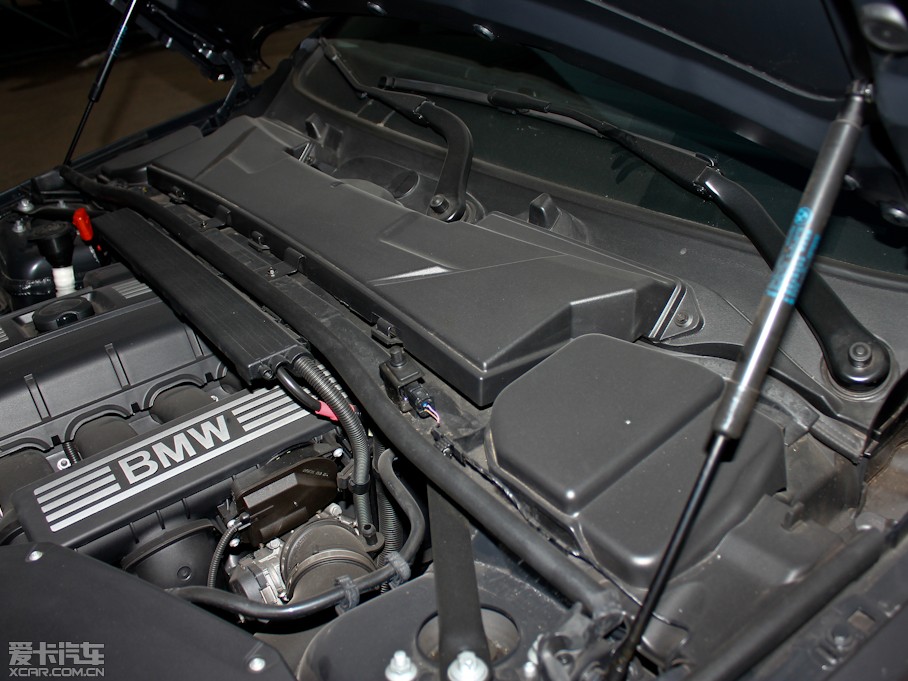 2011R3ϵpT 330i pTI܇