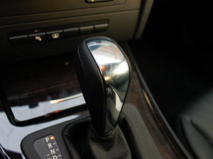 2011款330i 双门轿跑车 中控区