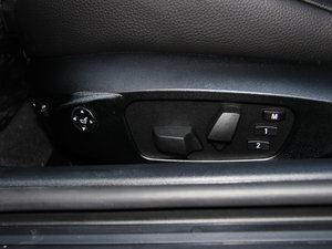 2011款335i 双门轿跑车 主驾驶座椅调节