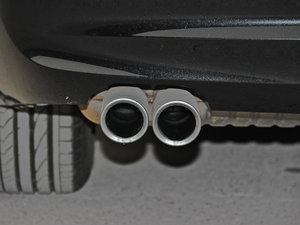 2011款320i 双门轿跑车 细节外观