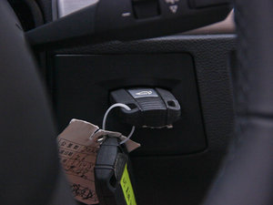 2011320i pTI܇ п؅^