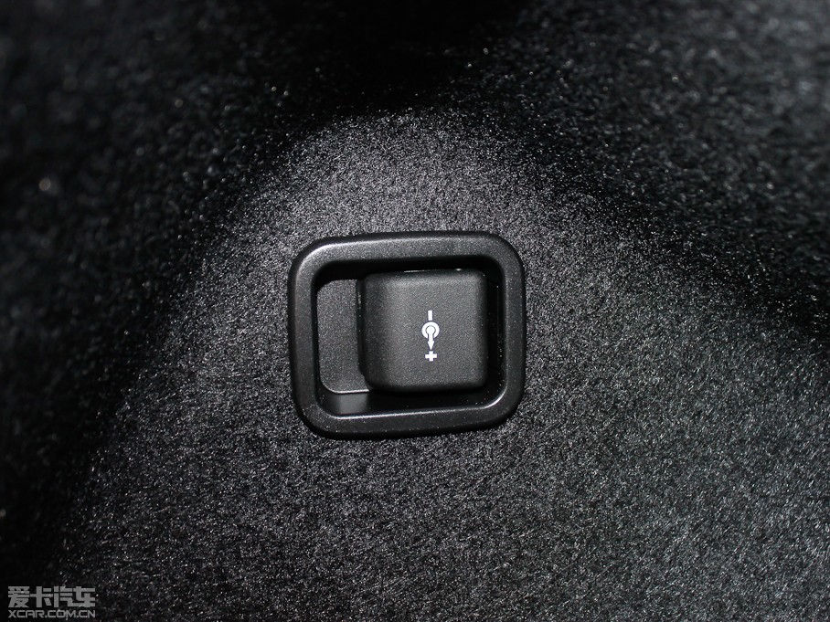 2013R3ϵT 320i \OӋb 