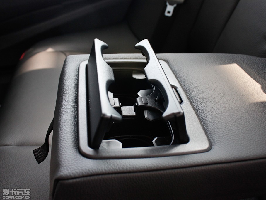 2013R3ϵT 320i \OӋb 