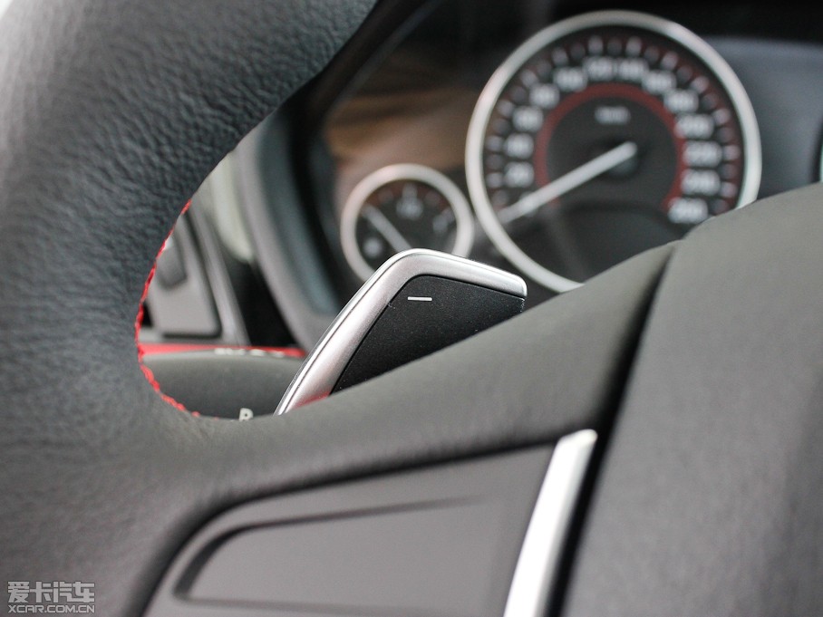 2013R3ϵT 320i \OӋb 